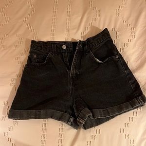Levi vintage shorts!